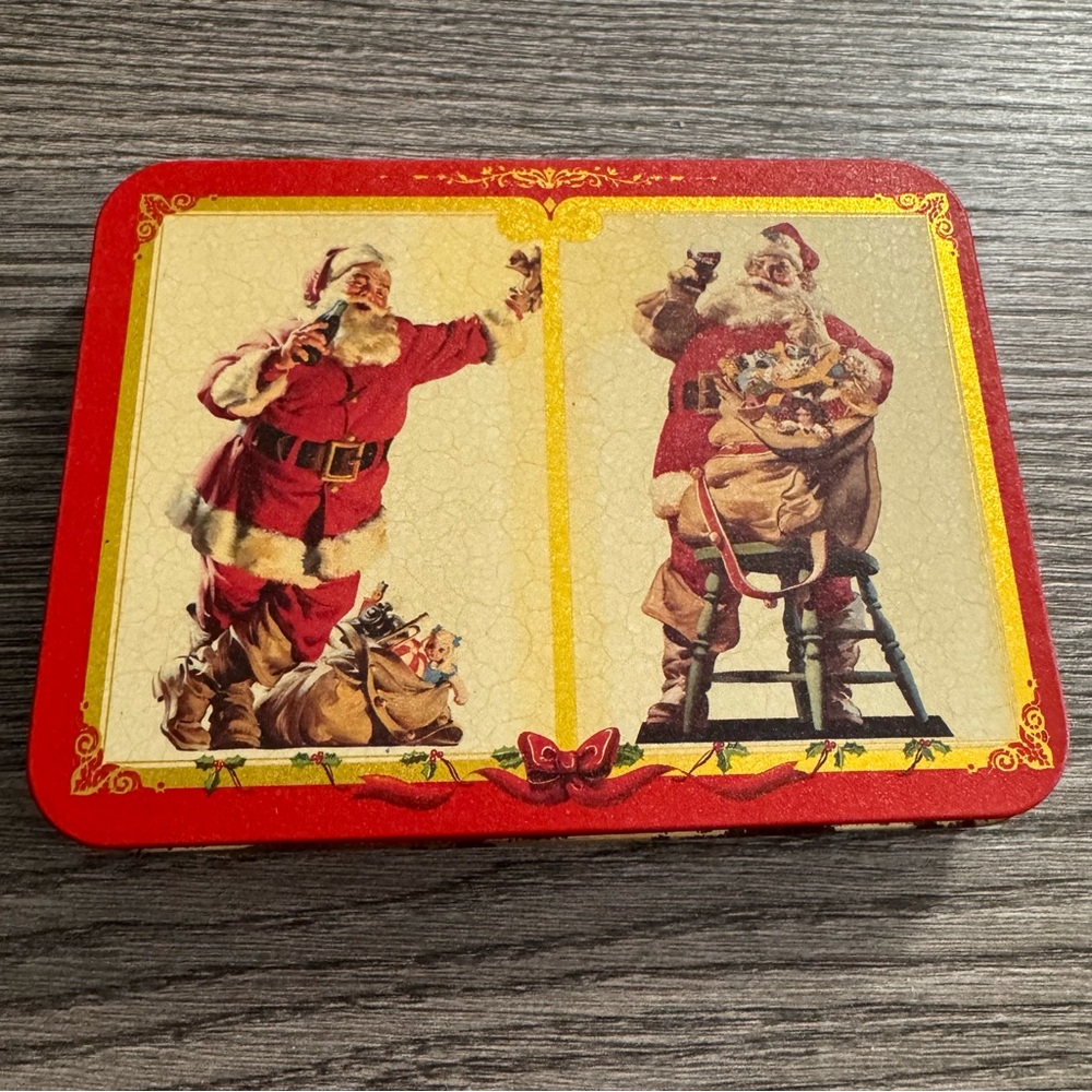 Vintage 1994 Coca-Cola Santa Claus Nostalgia Playing Cards 2 Sealed Decks - Picture 3 of 5
